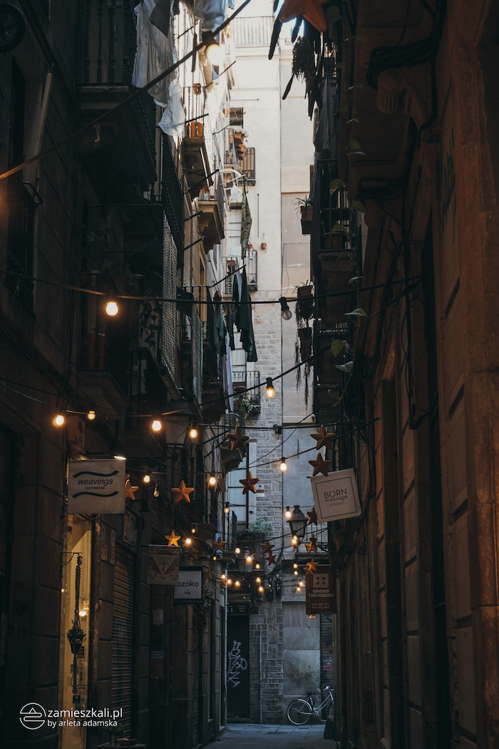 Barcelona atrakcje uliczki